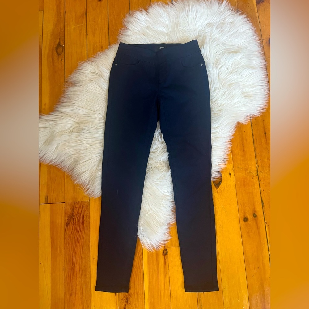 Reitman’s navy blue jeans